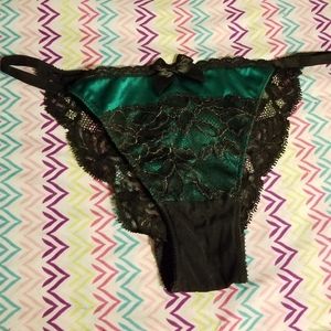 NWOT VS Green lace Cheekini panty